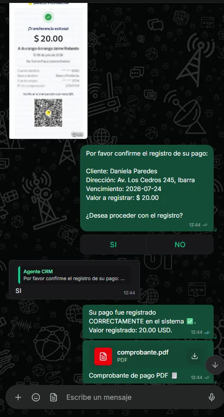 Chat de WhatsApp con W-Chat: el abonado envía la captura de una transferencia, el bot pide confirmar cliente, vencimiento y valor con botones Sí y No, y responde que el pago fue registrado junto con el comprobante en PDF